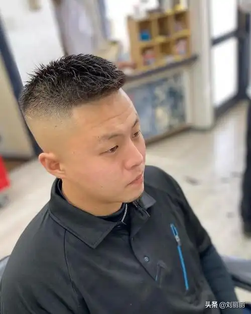 男士发型图片烫发(男士发型图片烫发2020)-天晟网