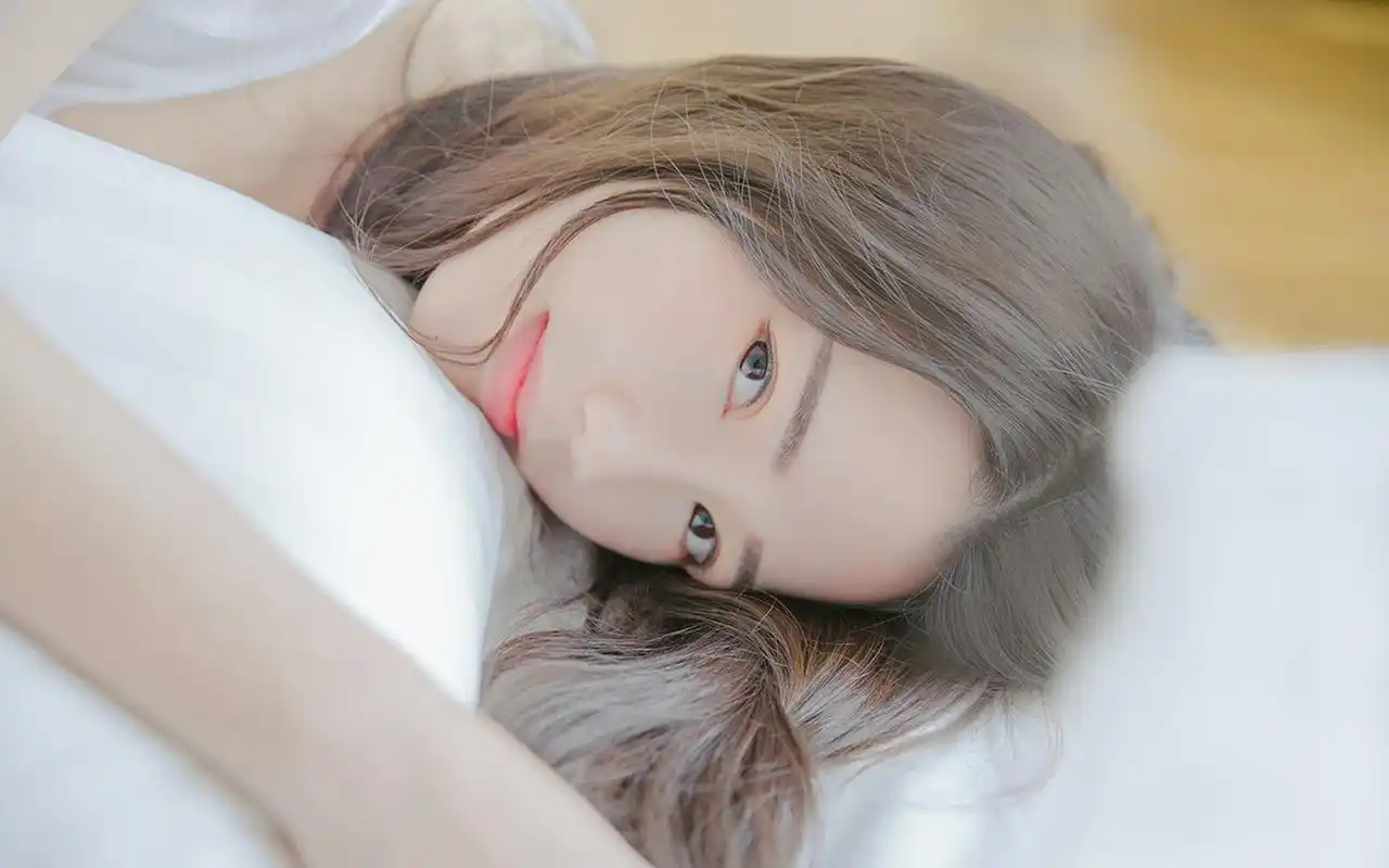 气质美女唯美写真高清电脑桌面壁纸