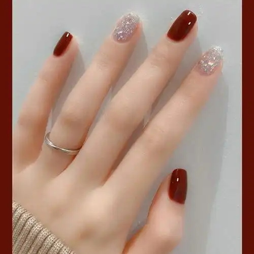 短款显手白_假指甲贴片手工光疗甲成品酒红色显手白短款纯色跳色可