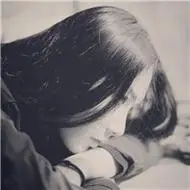 qq头像女生悲伤绝望