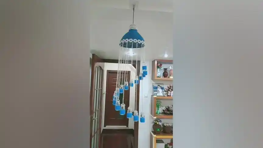 废瓶子做的风铃,美!