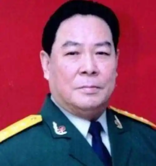 杨国屏:武警部队第一位上将,2次被授中将,64岁上将,搭档上将_军队