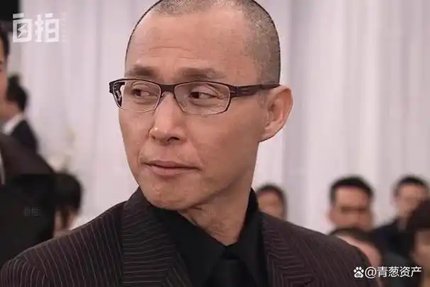 我,曾是足球运动员,出演慕容复闻名,见证香港娱乐圈起落五十年