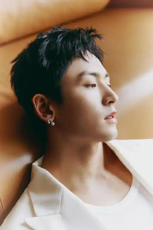 珍珠美人张哲瀚