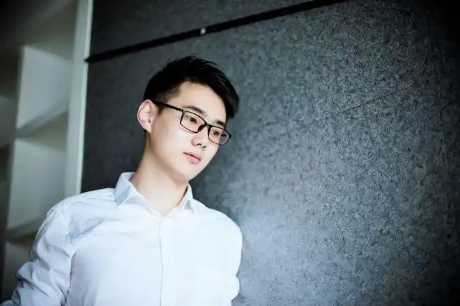 高级美容护理顾问宋佩璐我负责专业你负责坚持