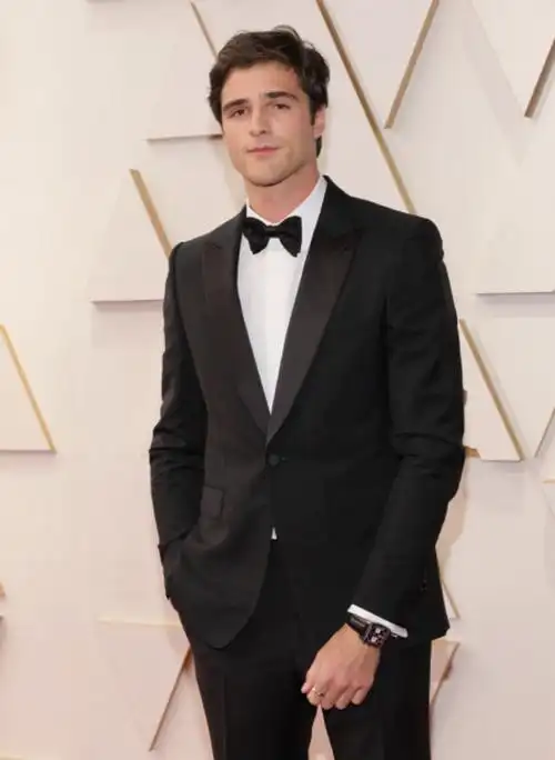 泰格豪雅宣布新晋品牌大使雅各布艾洛蒂jacobelordi