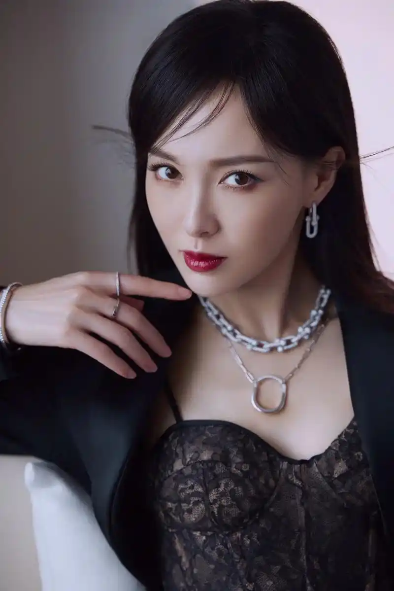 唐嫣工作室更新一组活动图.