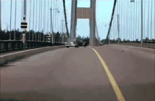 大桥耗资百万,通车仅4个月竟被大风吹断,却成为建造史上的里程碑