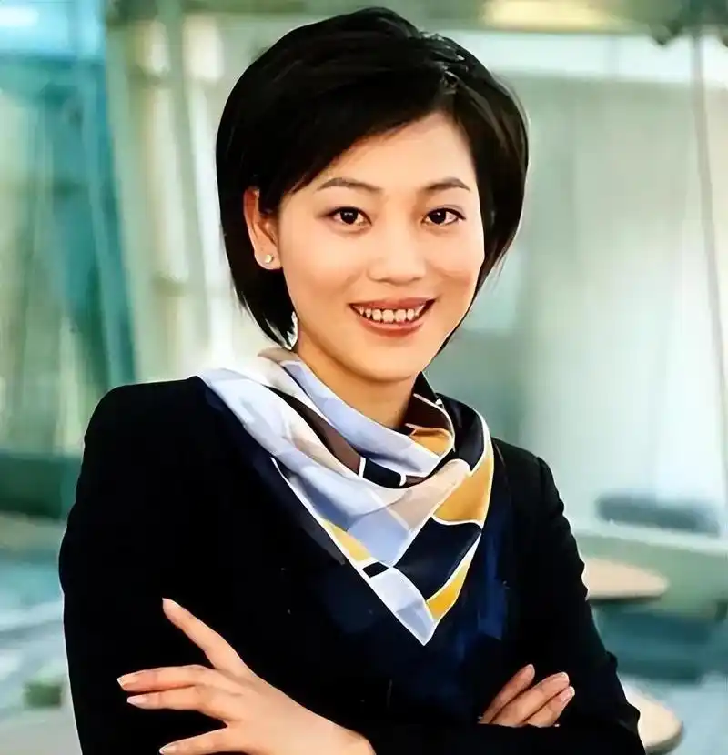 央视主持人劳春燕:坚持工作17年,怀孕7个月还要上班 劳春燕,备受观众