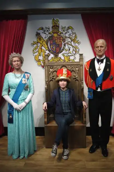 香港杜莎夫人蜡像馆太平山顶一日游