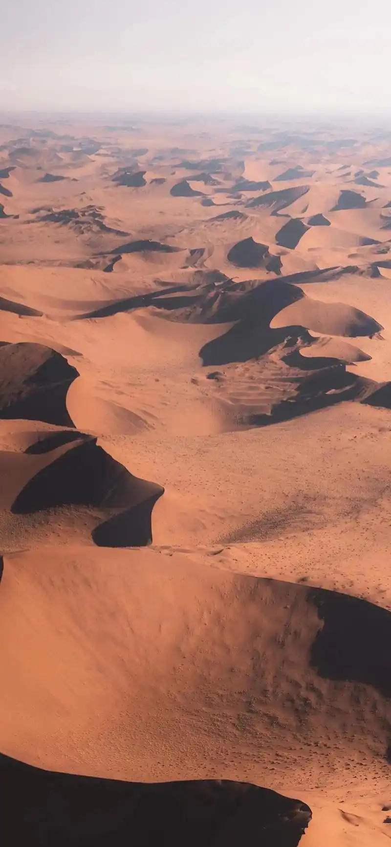 茫茫无际的沙漠,简约风格.#风景 #高清壁纸 #抖音图文热点 - 抖音