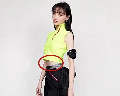 郑爽减肥有多拼?肋骨突出太明显,张恒抱着不硌得慌吗