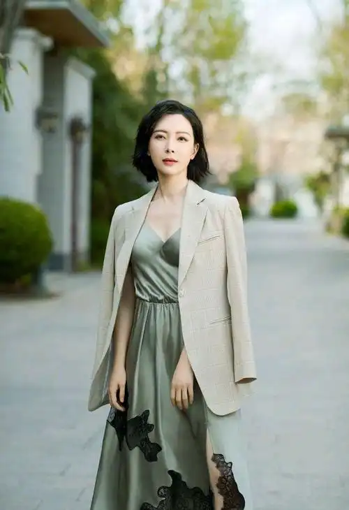 陈数:气质优雅,温柔性感