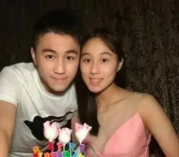 向华强也有烦恼?优秀的大女儿不婚不育,俩儿子"烂泥"扶不上墙
