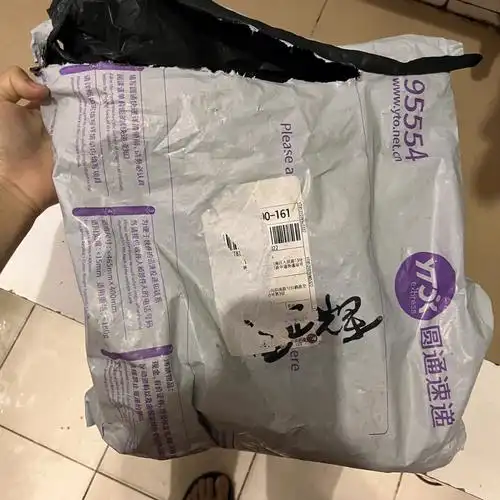 下单的12个黑麦奶酪欧包结果到货什么面包都有漏气了六个!