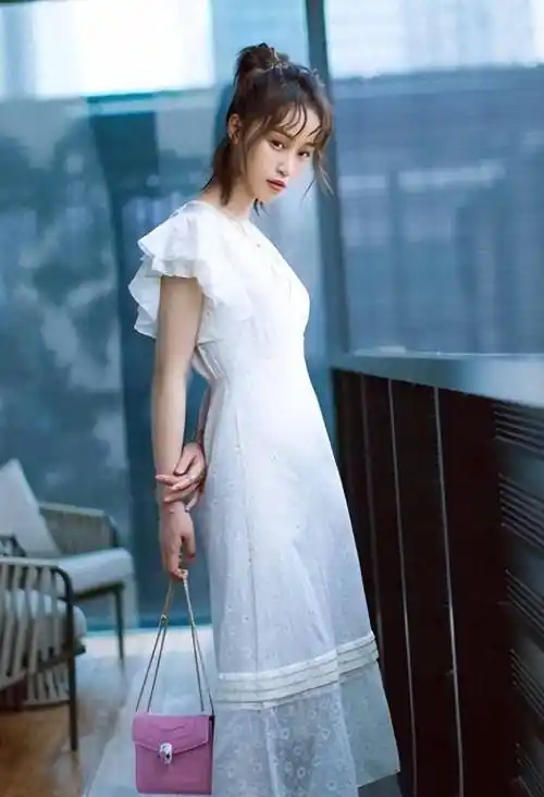 "招黑名媛"蓝盈莹:逼哭吴昕碾压章子怡,亿万家产不输王思聪