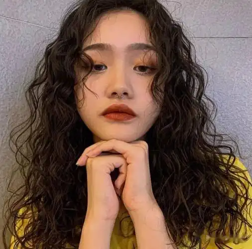 入冬能暖心的"羊毛卷"_手机搜狐网