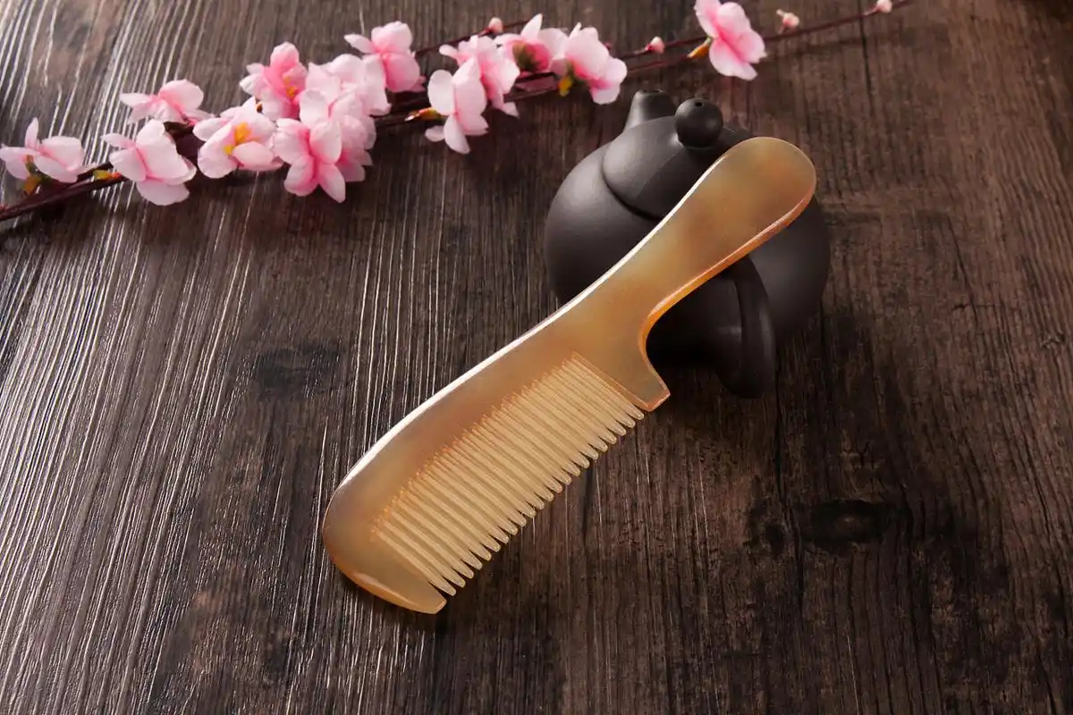 牛角梳|摄影|静物|天骏电商视觉 - 原创作品 - 站酷 (zcool)