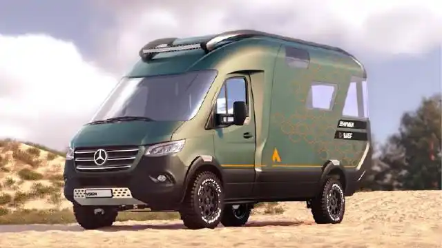 来看看奔驰的飞升顶房车