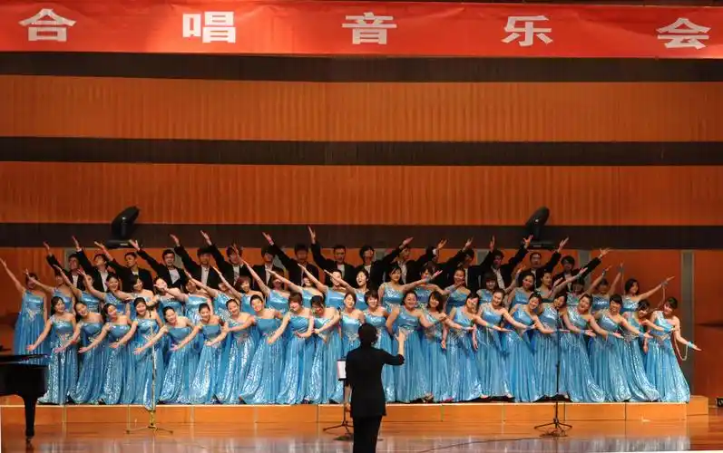 徐州三顶尖合唱队同台献歌