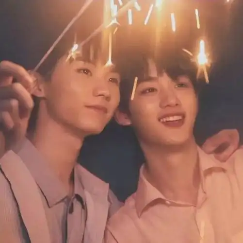 人人都羡慕一见钟情 而丁程鑫马嘉祺却把一见钟情活生生演成了日久生