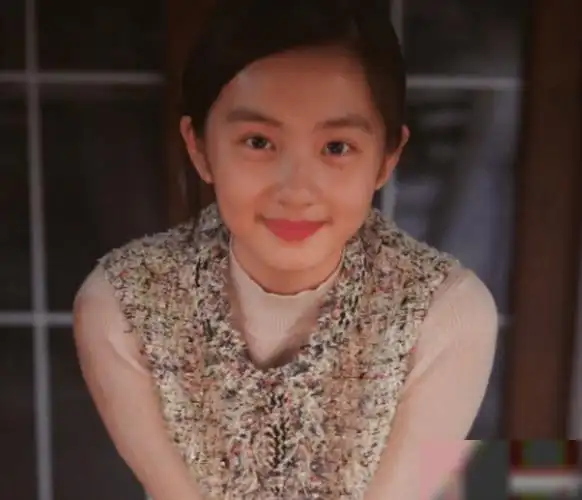 黄多多再引争议?同学发文称:本人没有照片美不与他人交心