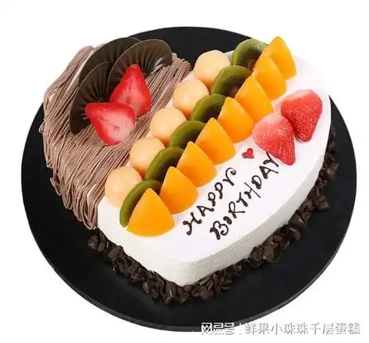 目前比较流行的饮品像水果蛋糕,巧克力蛋糕,榴莲蛋糕等都是必须要考虑