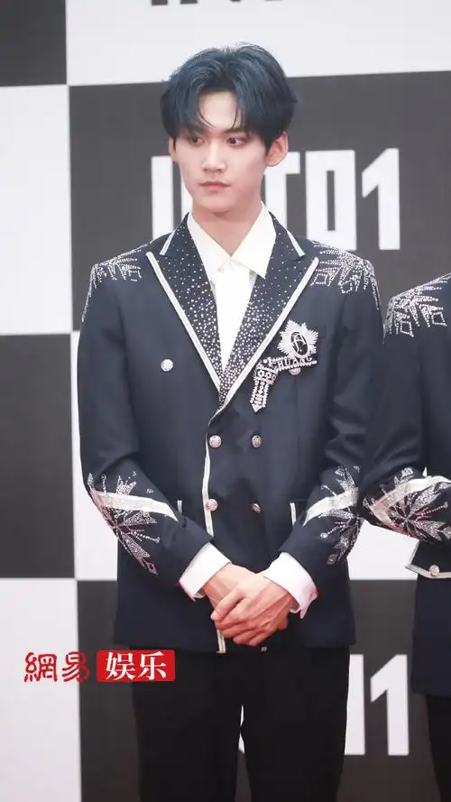 into1成员生图##into1