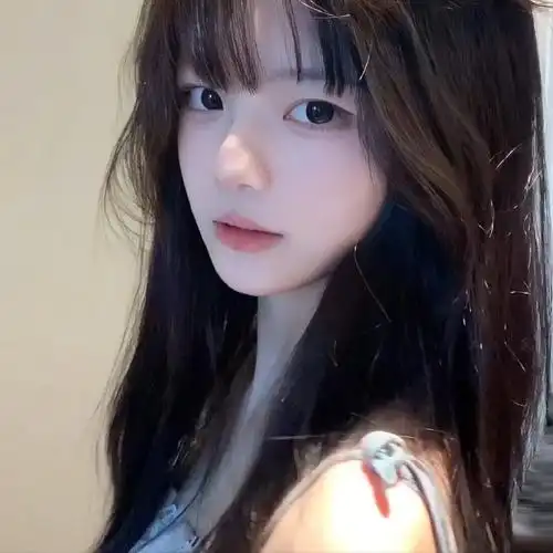 高清壁纸无水印ins手机壁纸简约可爱全屏无水印高清表情包##女生头