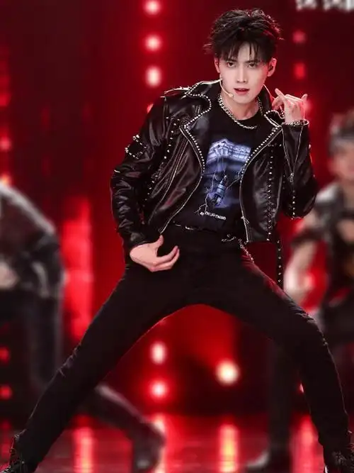 有一种偶像叫任豪陕西汉子式系发带也可以很酷安有内味儿了