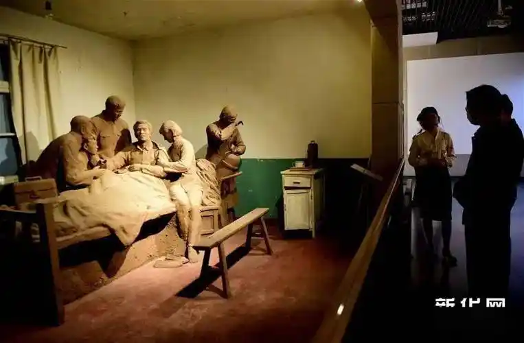 时至今日,不少兰考人仍清晰地记得焦裕禄下葬那天的场景:十里八村赶来