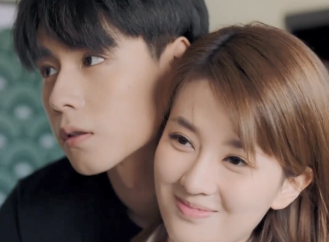 有种吻戏叫胡一天和乔欣,镜头拉近十倍,看清两人嘴唇,观众懵了