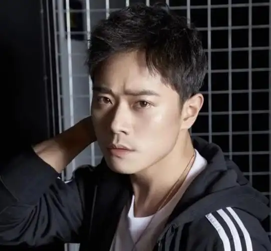 如果不是"消失"五年,曹骏现在也是顶流了吧?