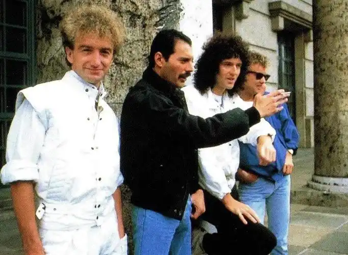 1985,中国与《波西米亚狂想曲》就这样彼此错过