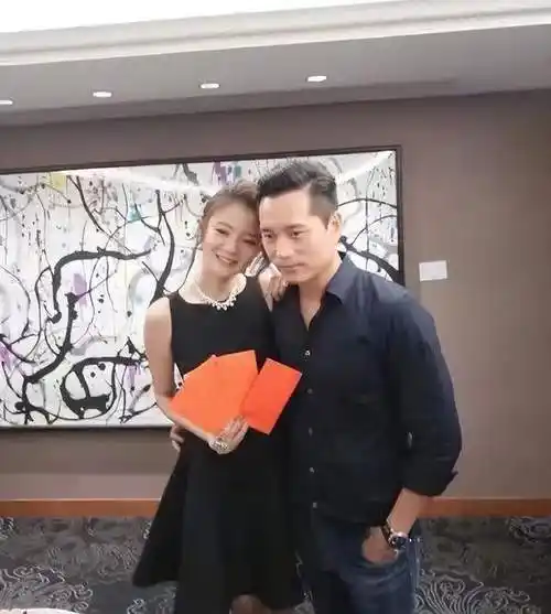 陈荣炼被起诉后安以轩被曝清空往日动态疑似离婚前兆