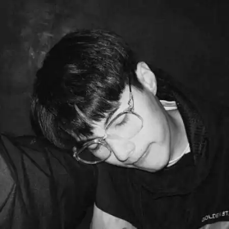 qq头像男生伤感霸气头像伤感的都这么有风度