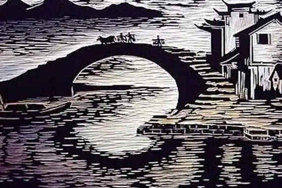 获得版画特有的艺术效果,发挥刻版水印的特性,让大块阳刻粗链产生强烈