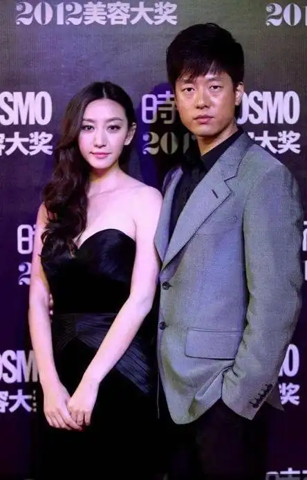 凌潇肃老婆唐一菲上《妻旅》,不刮体毛大胆抬手,画面很尬