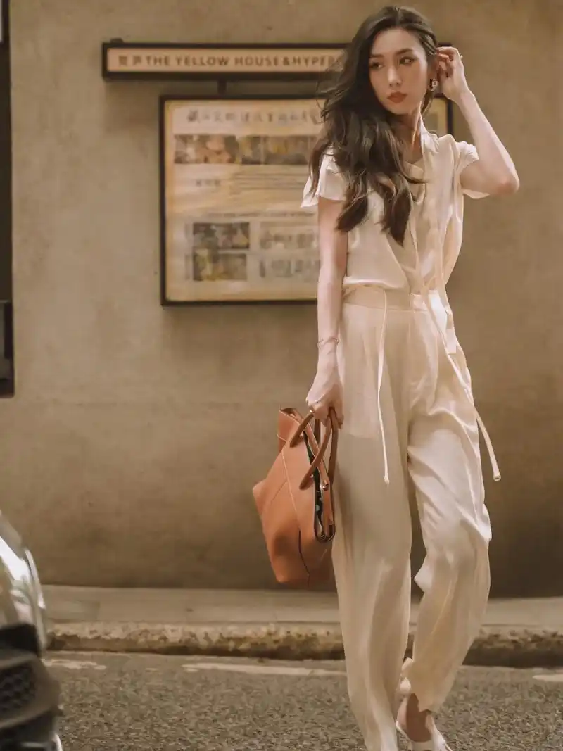 街拍站姿pose 抓紧来抄作业!#拍照姿势 #摄影 #oot - 抖音