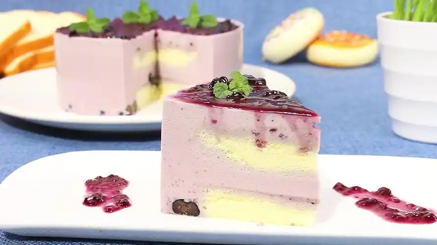 蓝莓慕斯,丝滑细腻的口感