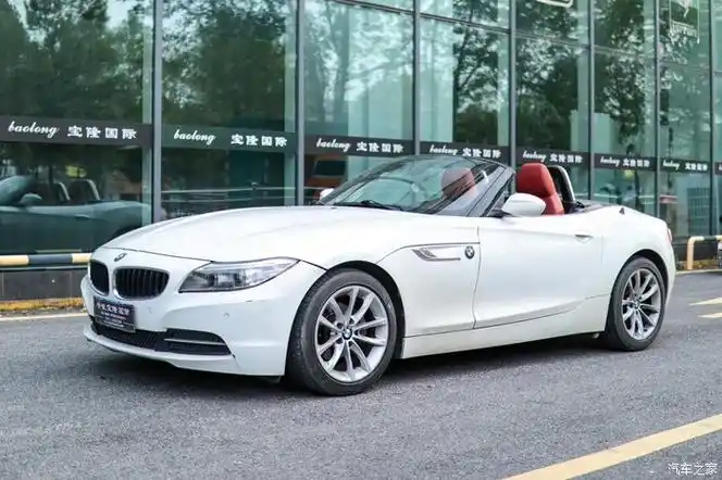 客户宝马z416款双门硬顶敞篷轿跑车况良好无事故实表六