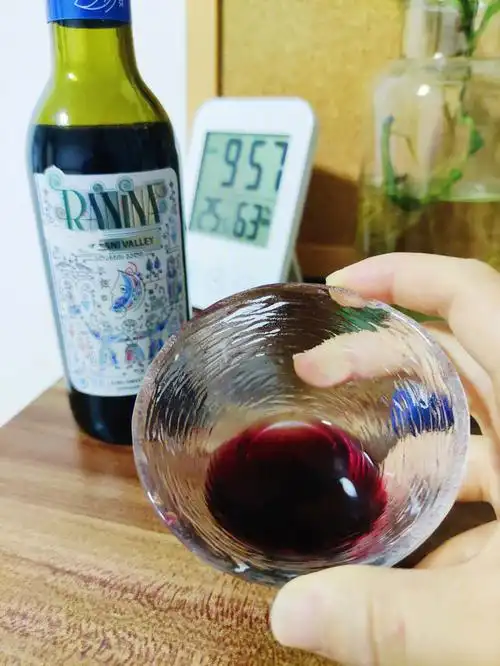 试喝介个红葡萄酒还不错