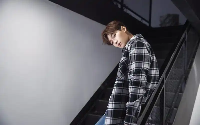 邢昭林帅气写真图片桌面壁纸