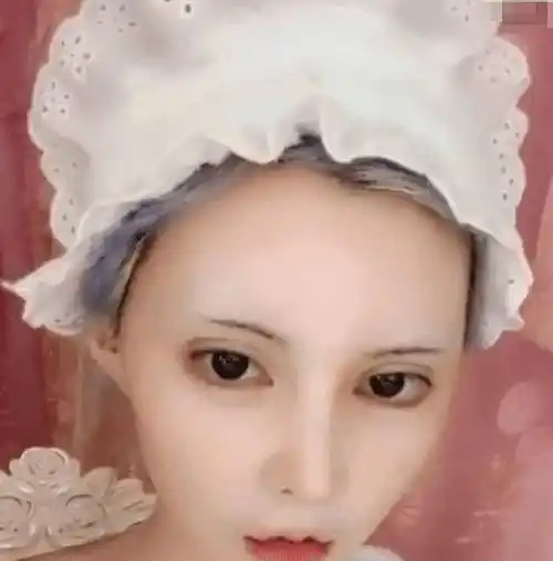 真人芭比迪丽拉"素颜照"被曝光,看清她的五官,上帝果然是公平的_网络