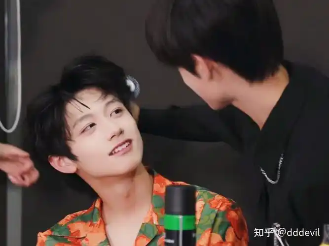 tf家族三代有没有什么冷圈但是很好嗑的cp? - 知乎