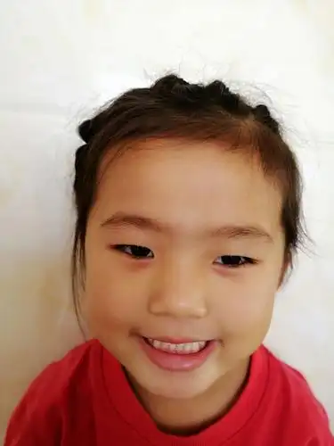 幼儿笑脸墙图片!