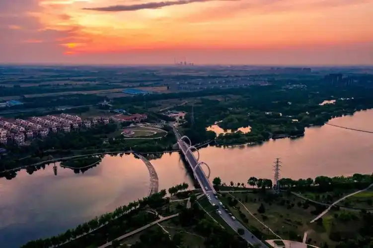 e家讲述济南章丘区绣源河畔的璀璨夜色