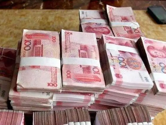 弟妹将母亲撵走母亲来我家养老十年后她把60万拆迁款全给弟弟