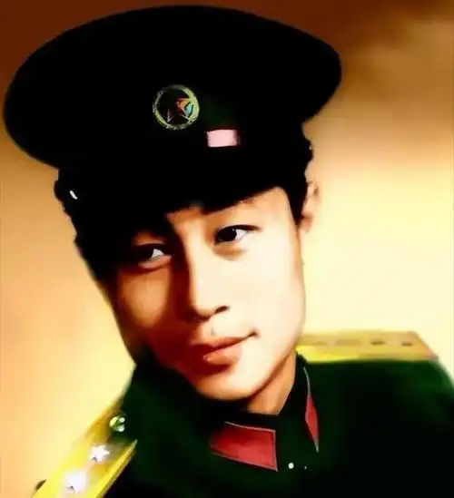 王心刚:91岁男神颜值依旧,他给娱乐圈狠狠上了一课!