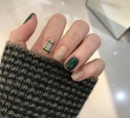 短指甲美甲图案